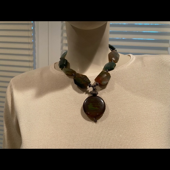 Stone Necklace With Stone Drop - Picture 8 of 12